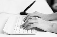 Load image into Gallery viewer, Penclic Mini Wireless Keyboard - (WHITE)