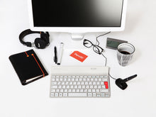 Load image into Gallery viewer, Penclic Mini Wireless Keyboard - (WHITE)